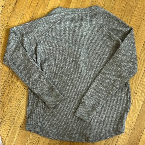 American Eagle Outfitters Thermal Long Sleeve Tee - Picture 3 of 3